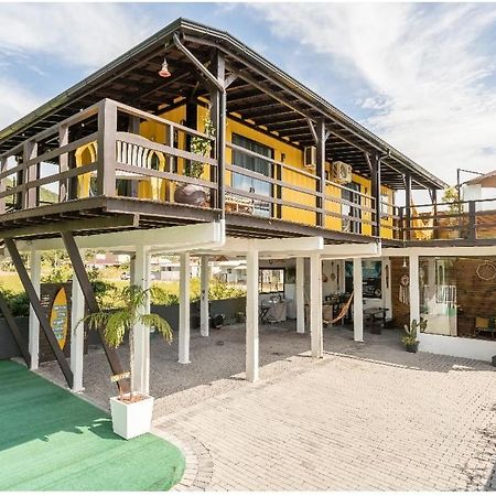 Pousada Container Amarelo Palhoca ภายนอก รูปภาพ